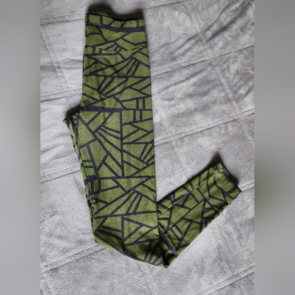LulaRoe Printed Leggings